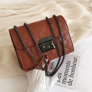 MARLA Shoulder Bag, Cognac